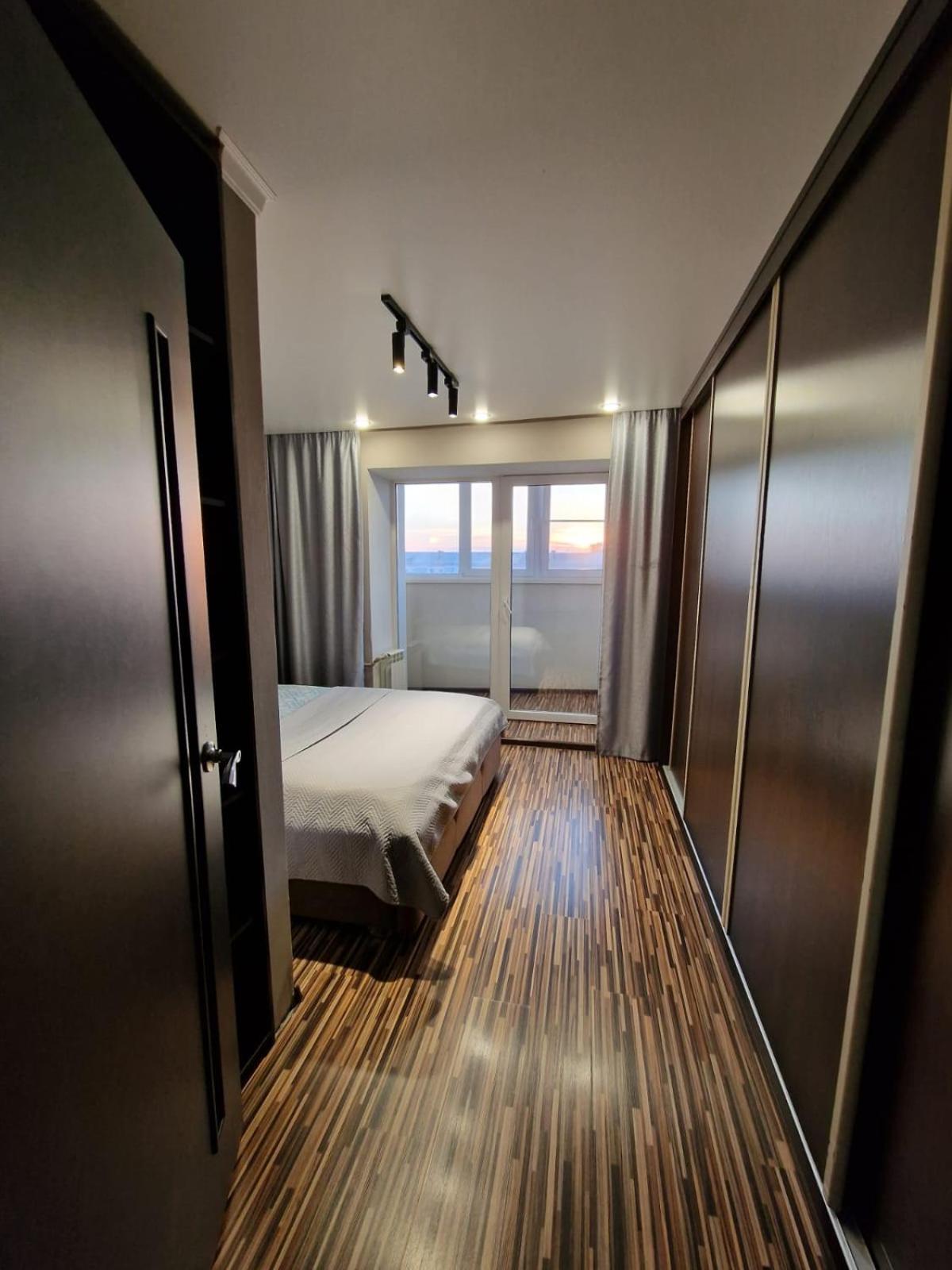 Apartment On Republic Square Ust-Kamenogorsk Ngoại thất bức ảnh