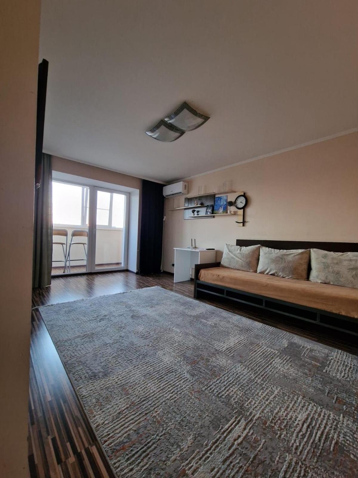 Apartment On Republic Square Ust-Kamenogorsk Ngoại thất bức ảnh